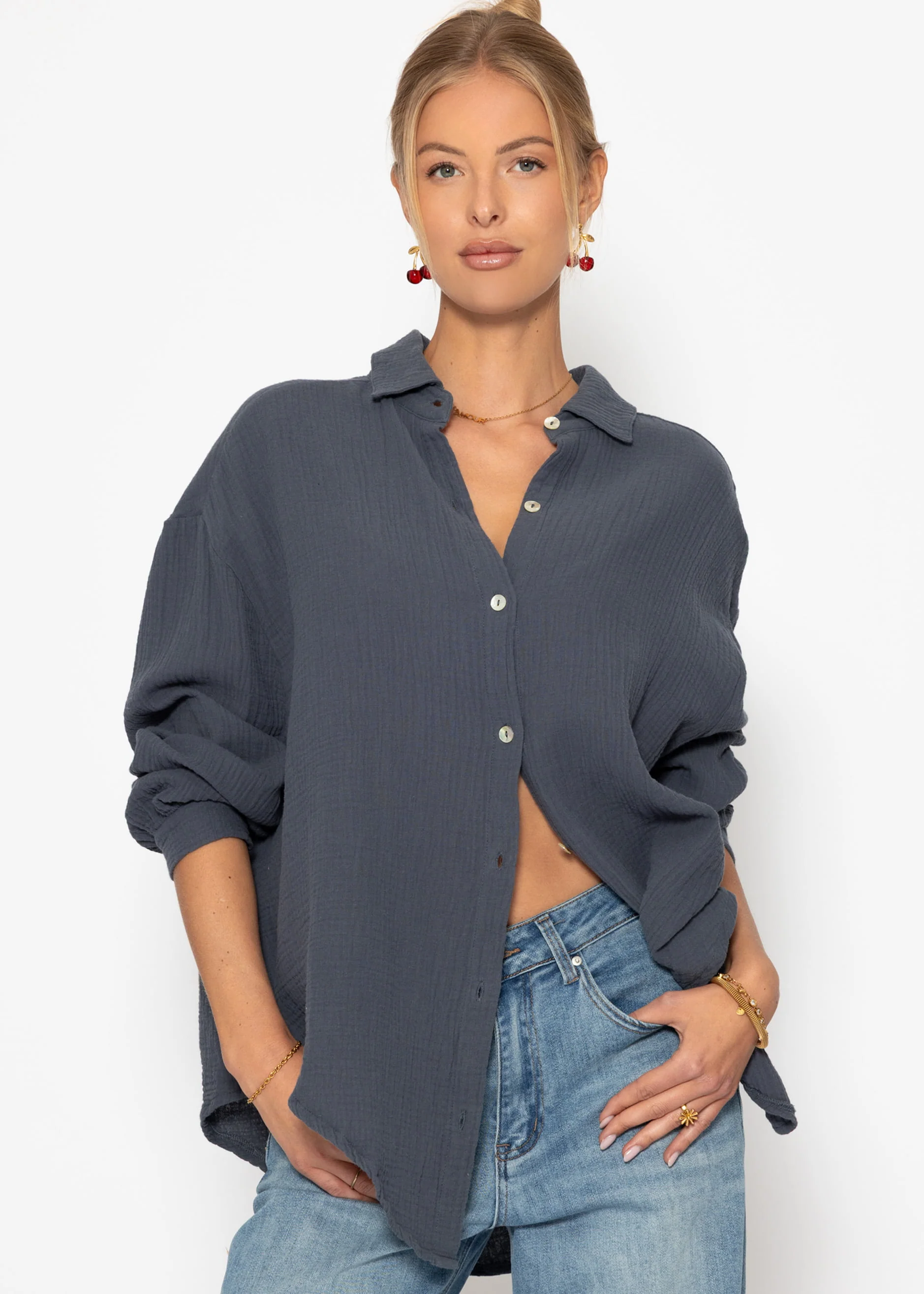 Muslin blouse oversize, short, dark grey - Image 3