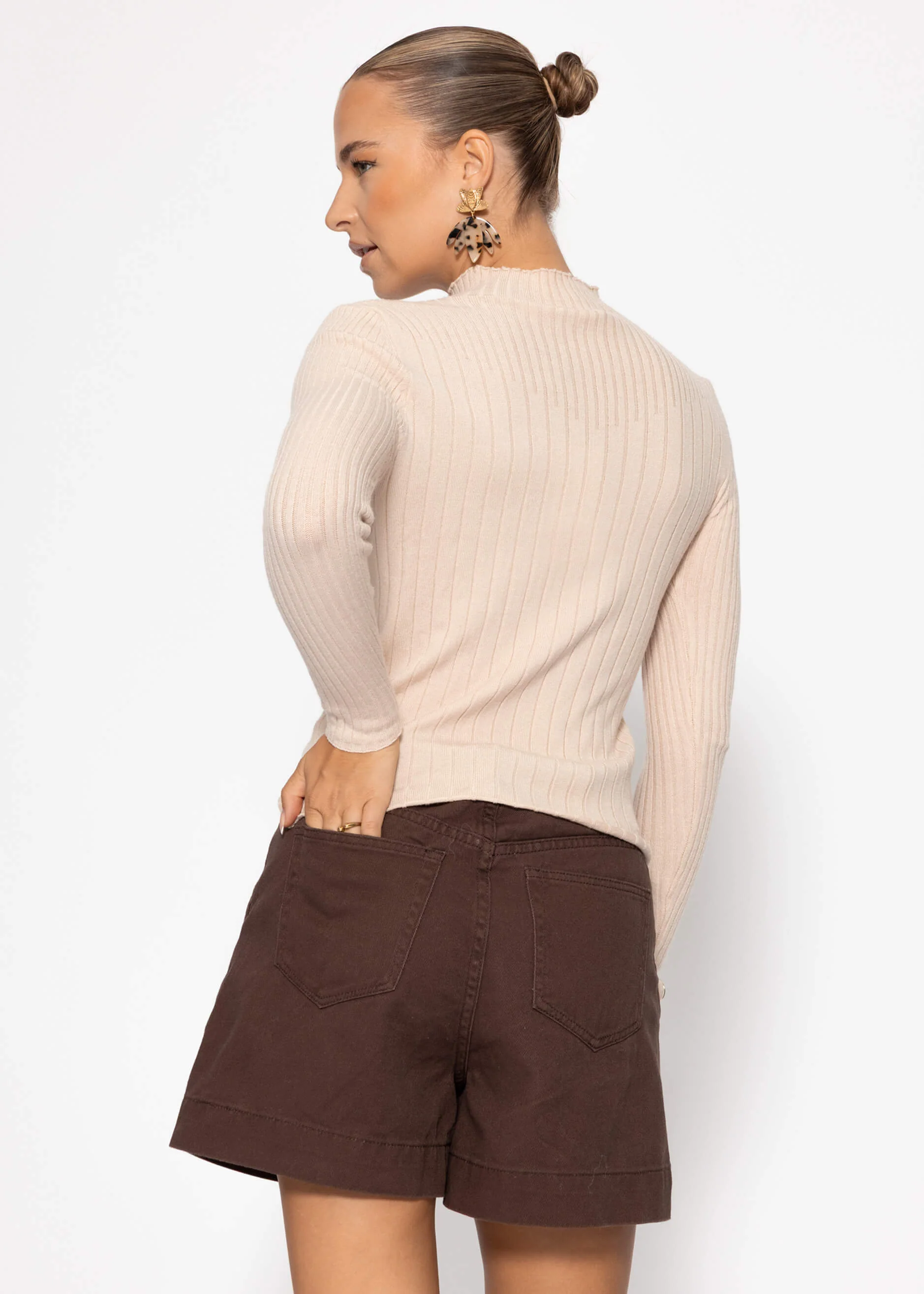 Rib knitting sweater with stand -up collar - beige - Image 5