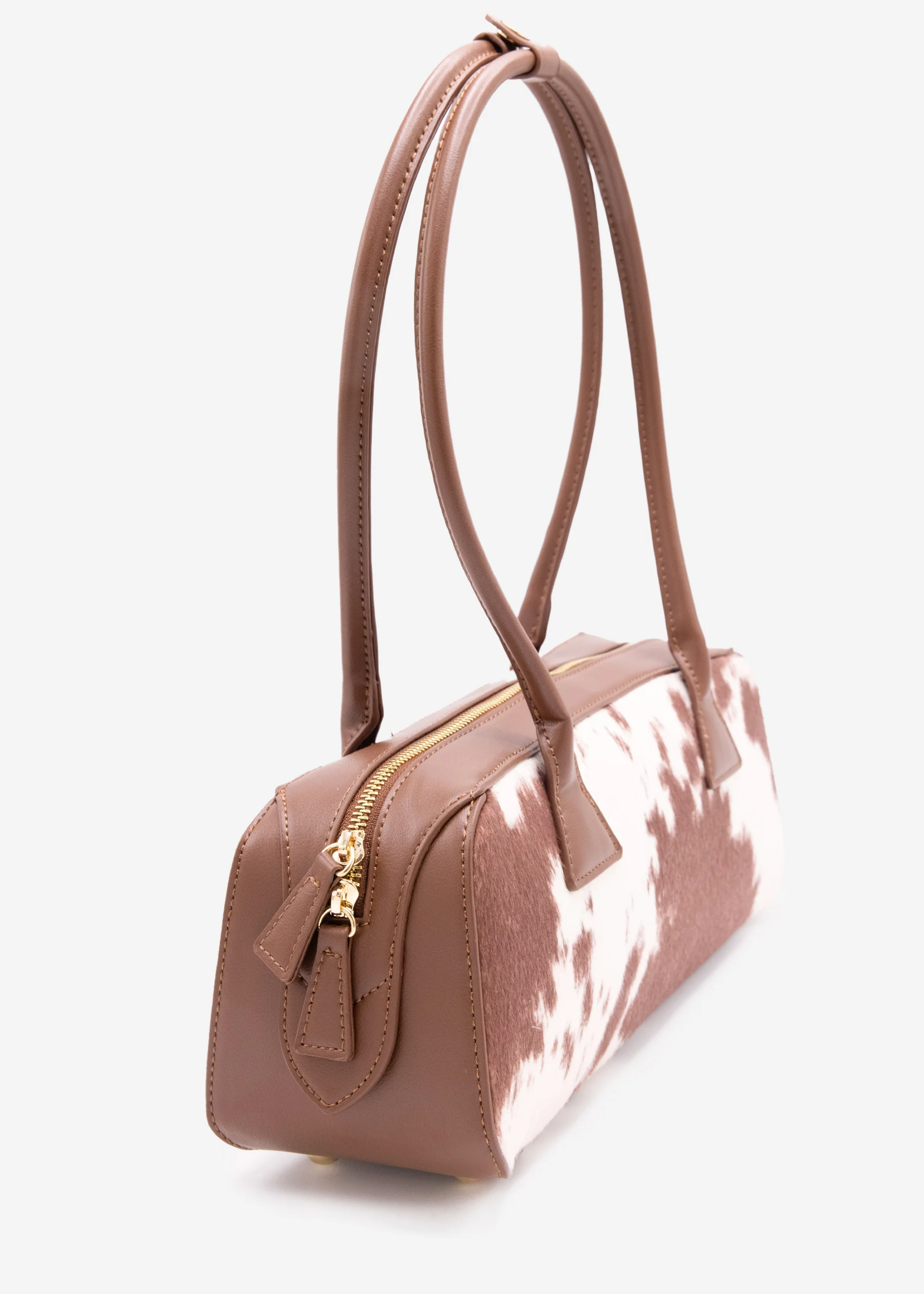 Shoulder bag made of synthetic leather with cow print - brown - Image 3